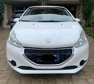 Peugeot 208  neopatentati