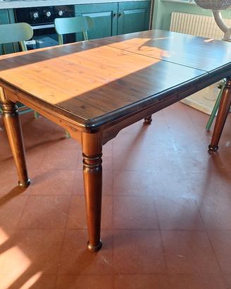 Tavolo allungabile legno massello stile classico
