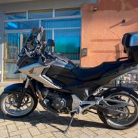 NC 750 x ABS