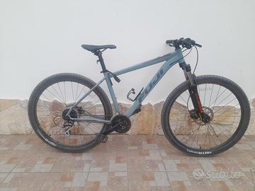 Mountain bike Fuji Nevada