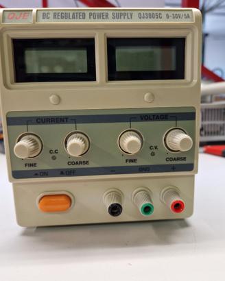 alimentatore da banco 3 uscite usato- funzionante