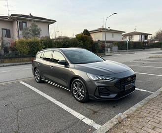 Ford focus ST-Line Design s ecoboost 1.0 Hybrid 