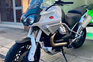 Moto Guzzi Stelvio 1200