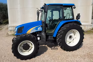 New Holland T5060