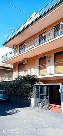 Mascalucia centro appartamento in villa