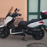 Yamaha X Max 250