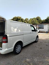Volkswagen trasporter t5 