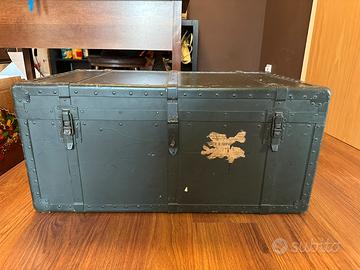Baule vintage legno e ferro