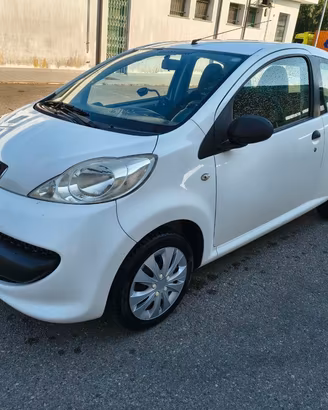 PEUGEOT 107 1.0 benzina COME NUOVA solo 119.000km