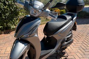 Scooter Kimco New People S 200