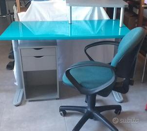 Scrivania + Cassettiera + Mensola + Sedia