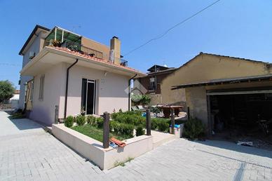 4 LOCALI A GAMBETTOLA