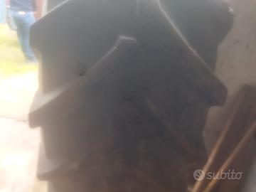 Gomma trattore usata \15% circa