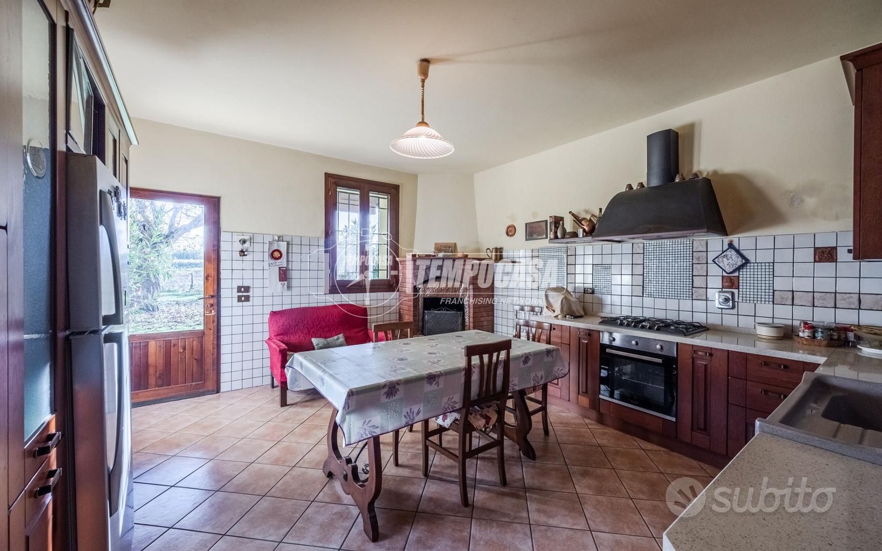 House in Medicina, Case Cinesi - Vista 3