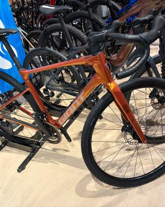 Giant Revolt 2 Advanced 2024| Ruote carbonio