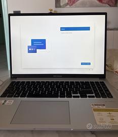 ASUS Vivobook 16 i7 16GB 512GB