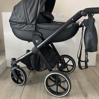 carrozzina da esposizione no trio