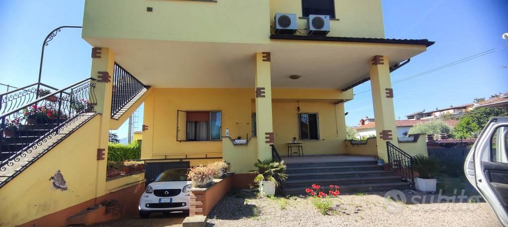 Villa di 117 m² con 3 locali e box auto a Viterbo - Vista 4