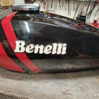 Benelli 125 250 2c.   serbatoio 