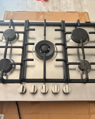Piano Cottura a 5 Fuochi Indesit