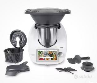 Bimby TM6 nuovo con garanzia fino a dicembre 2026