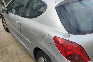Peugeot 207 1.4 hdi 