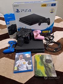 PS4 slim  1Tb + 4 joystick è caricatore 