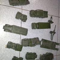 Modellini mezzi militari Dinky toys
