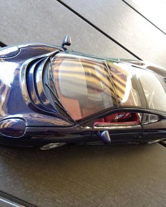 Jaguar XJ 220 Maisto 1:18 Metallo