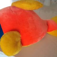 Peluche pesce gigante colorato