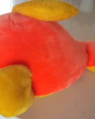 Peluche pesce gigante colorato