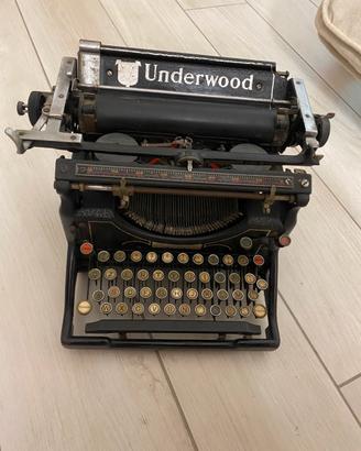 Macchina da scrivere Underwood