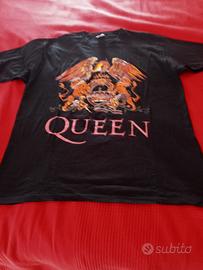 T-shirt Queen mai usata. Taglia XL