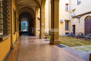 Ufficio a Bologna Via Castiglione 6 locali