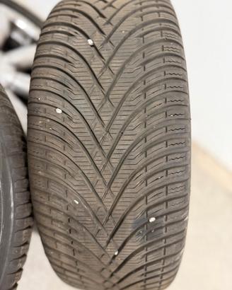 PNEUMATICI INVERNALI COMPLETI DI CERCHI (80%)