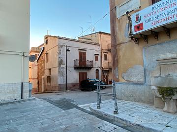 Casa indipendente Santa Cristina Gela (PA)