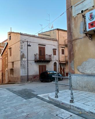 Casa indipendente Santa Cristina Gela (PA)