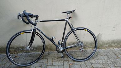 Bici da corsa artigianale