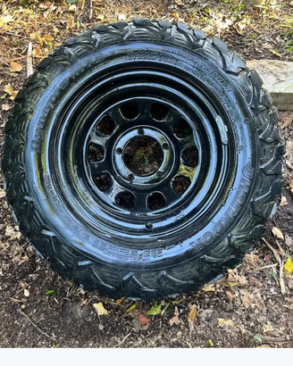 Set 4 gomme + cerchi 16’ per Jimny
