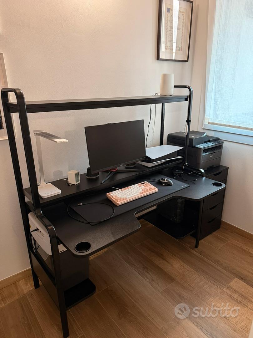 Fredde Scrivania E Sedia Gaming Scrivania Ikea Fredde Arredamento