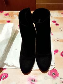 Stivaletti neri tg 40