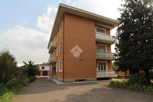 3 LOCALI A RESCALDINA