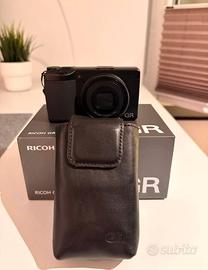 Ricoh gr iv