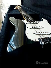 FENDER STRATOCASTER MEX