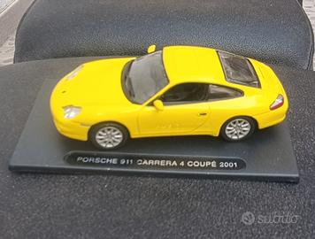 Modellini auto Porsche 911 Carrera 4 Coupe 2001 I