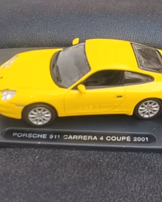 Modellini auto Porsche 911 Carrera 4 Coupe 2001 I