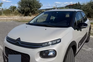 Citroën C3 1.2 PureTech – CarPlay + Retrocamera