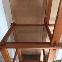 Scaffale in legno