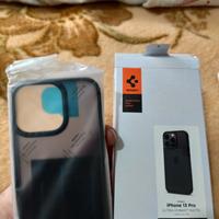 Cover Spigen per iPhone 13 Pro