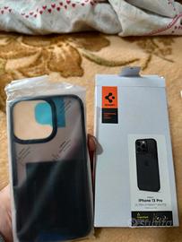 Cover Spigen per iPhone 13 Pro